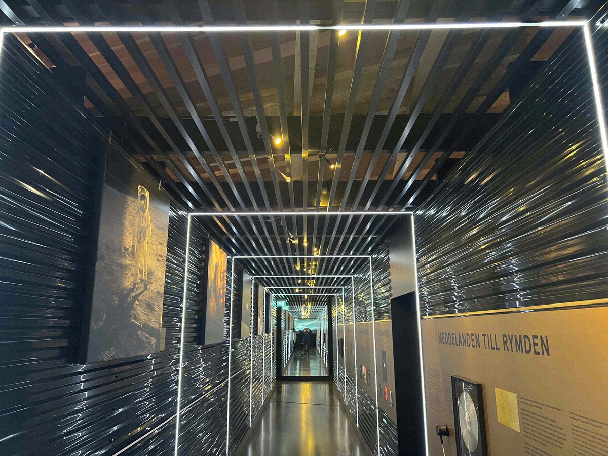The space corridor inside Universeum